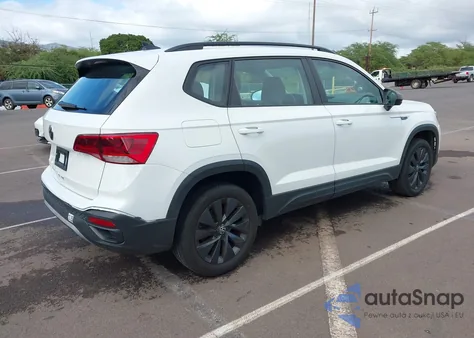 2022 Volkswagen Taos 1.5T S z USA, uszkodzony, nr VIN 3VVCX7B21NM017928